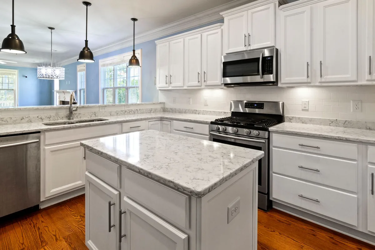 Filth & Squalor Cleanup in Flower Hill, NY